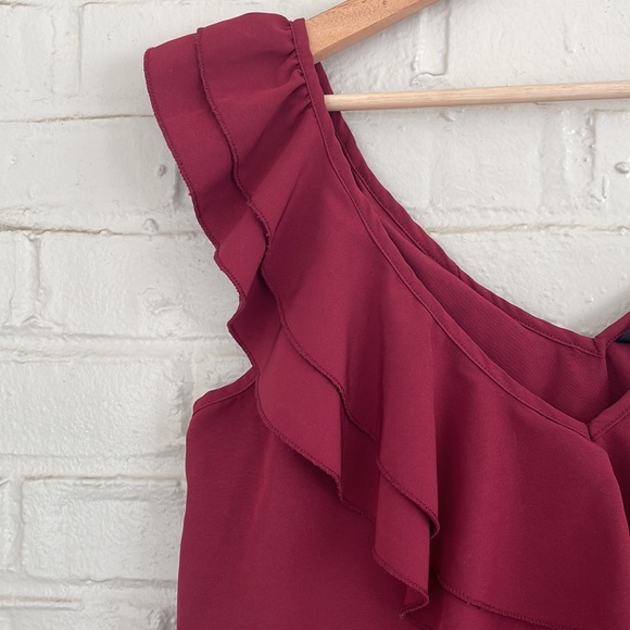 EUC Shein Top Size M - Picture 2 of 5